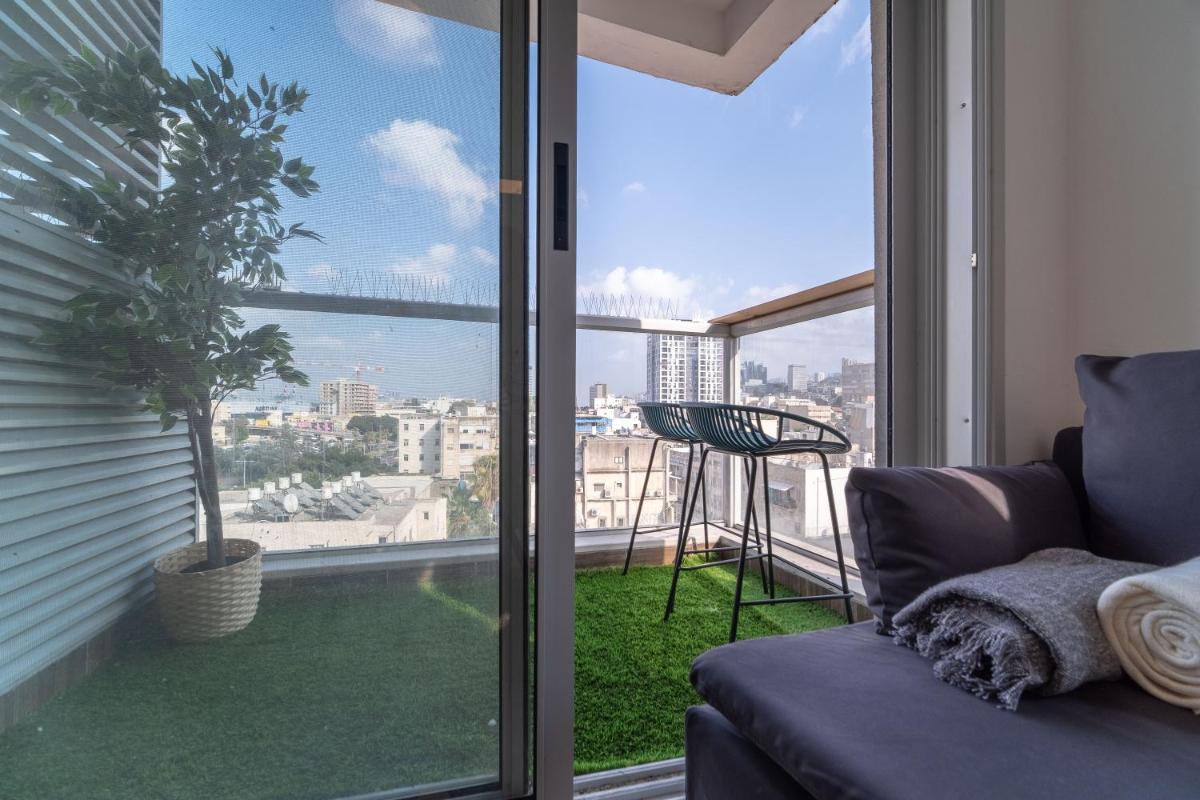Suitetrails - PORT CITY HAIFA - German Colony Luxurious 2 bdrms Apt