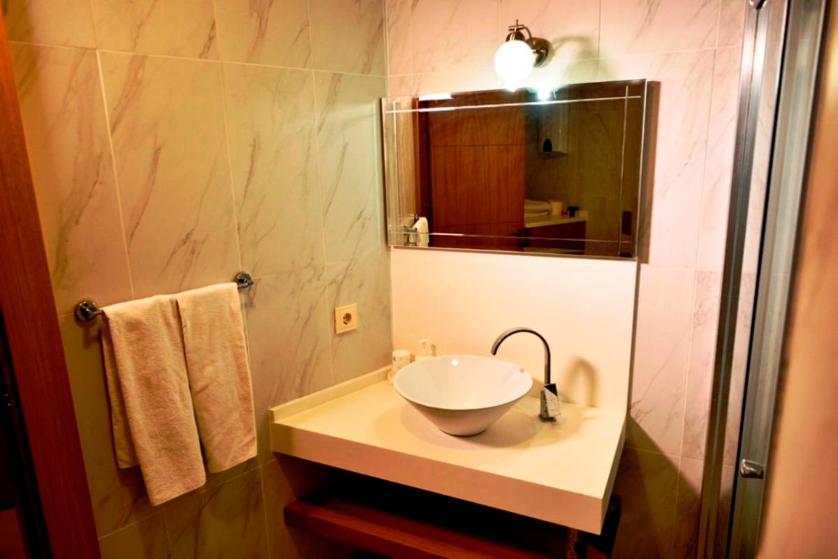 Watercastle Suites - Housity