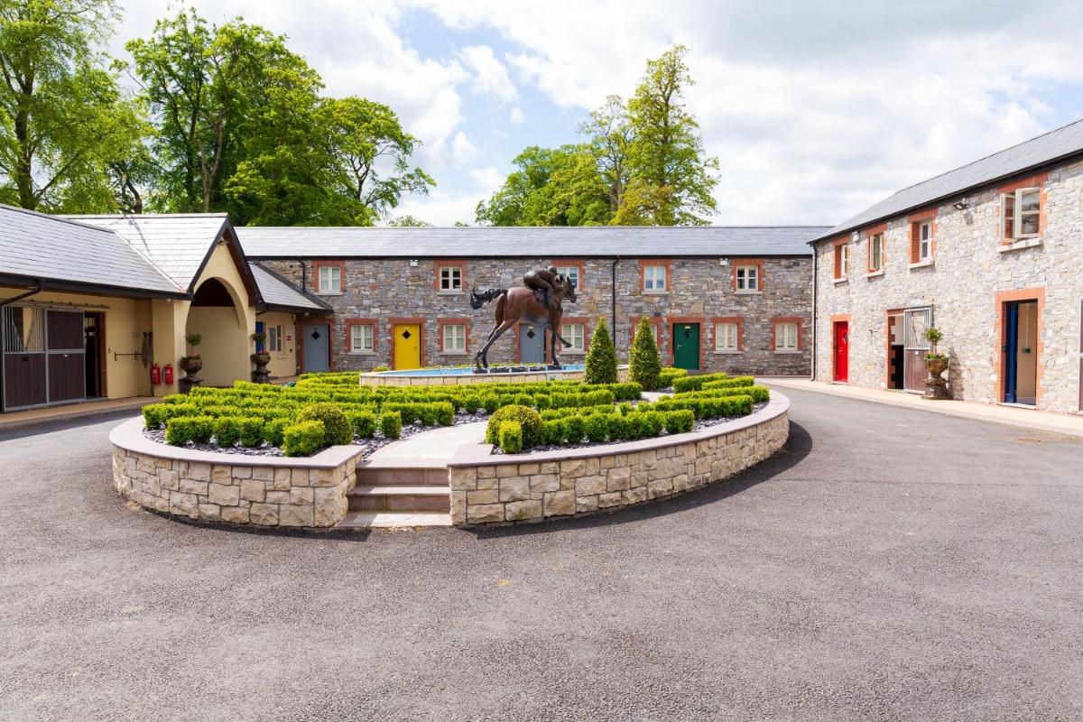 Suitetrails - Bective Stud Apartments