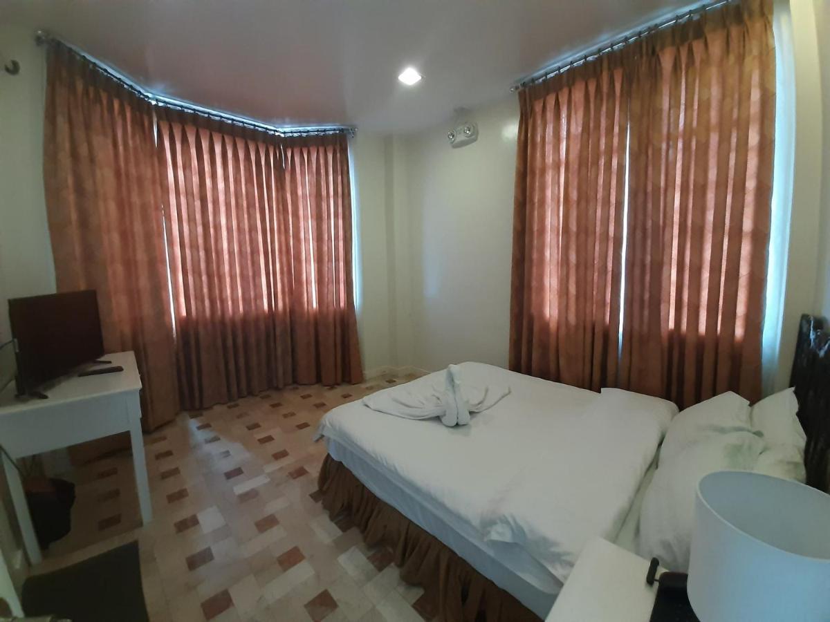 Suitetrails - Reddoorz @ Balatas Magsaysay Road Naga City