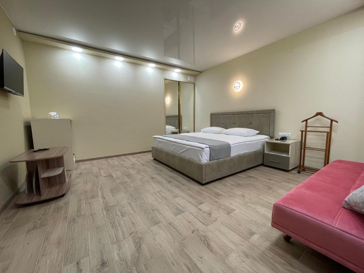 Central Hotel Gyumri - Housity