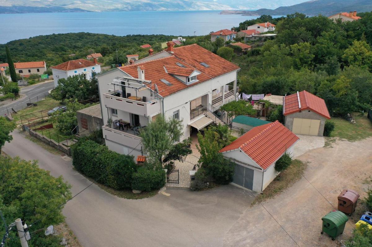Suitetrails - Apartments House Risika