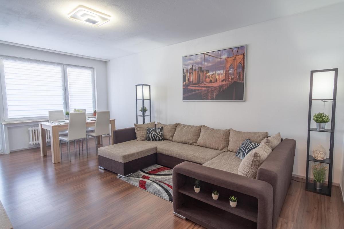 Suitetrails - Schöne 2 Zimmerwohnung mit UHD-TV, großem Balkon und Hängematte