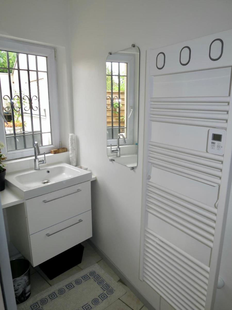 Duplex contemporain terrasse extérieure parking - Housity