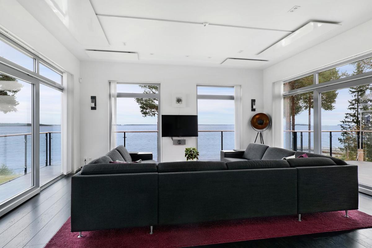Suitetrails - Luxury modern 5BR beach House for Weekend Getaways near Piteå