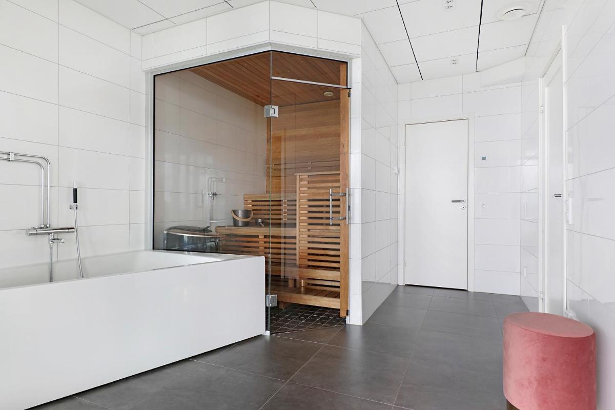 Suitetrails - Luxury modern 5BR beach House for Weekend Getaways near Piteå