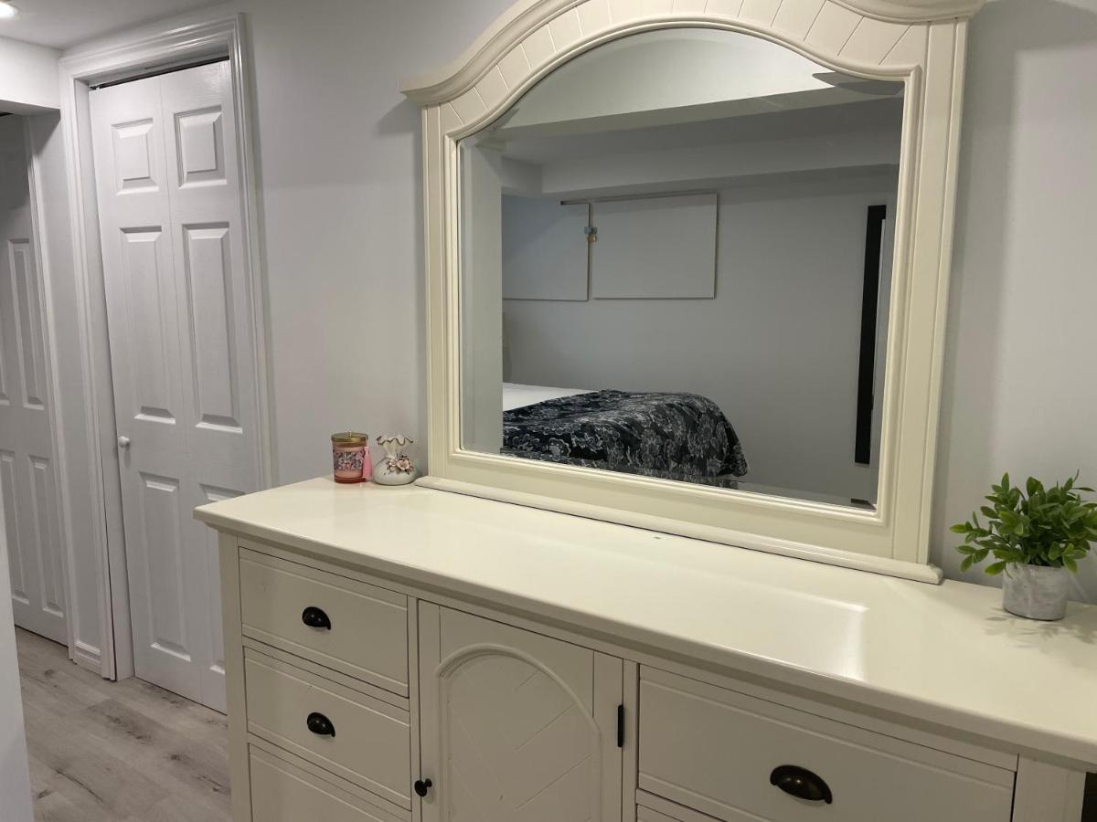 Suitetrails - Newly Renovated 2 BR 1 BA *10 min Walk to Falls*
