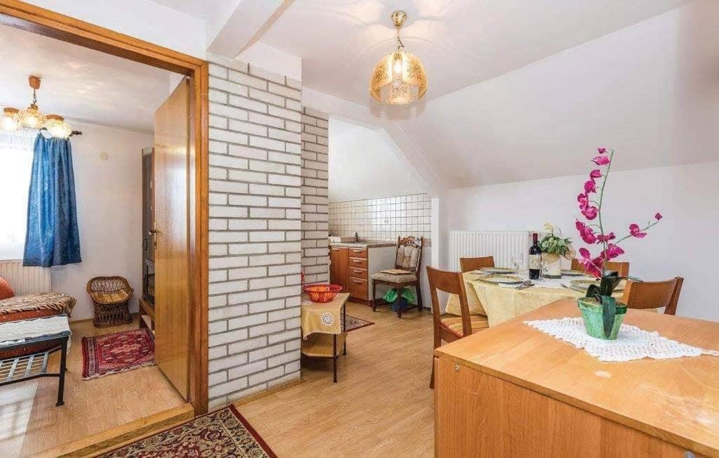 Apartman Svetličić - Housity