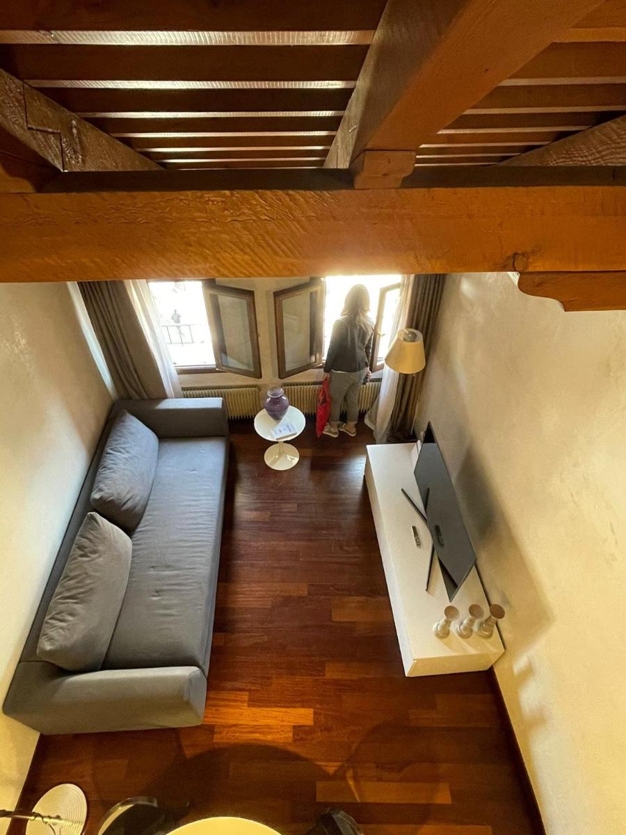 Suite301 by Palazzina300 - Hizvo
