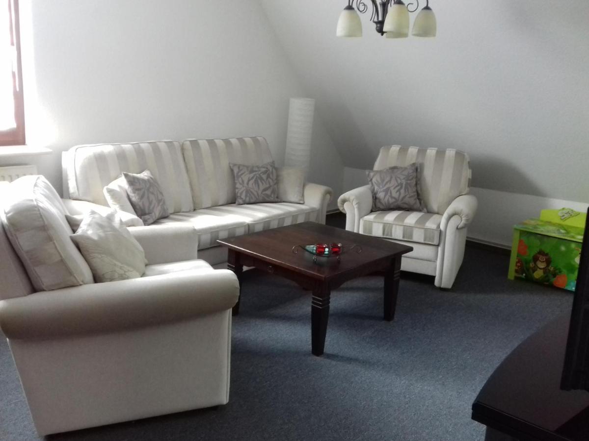 Ferienwohnung, Monteurwohnung bis 6 Personen - Housity