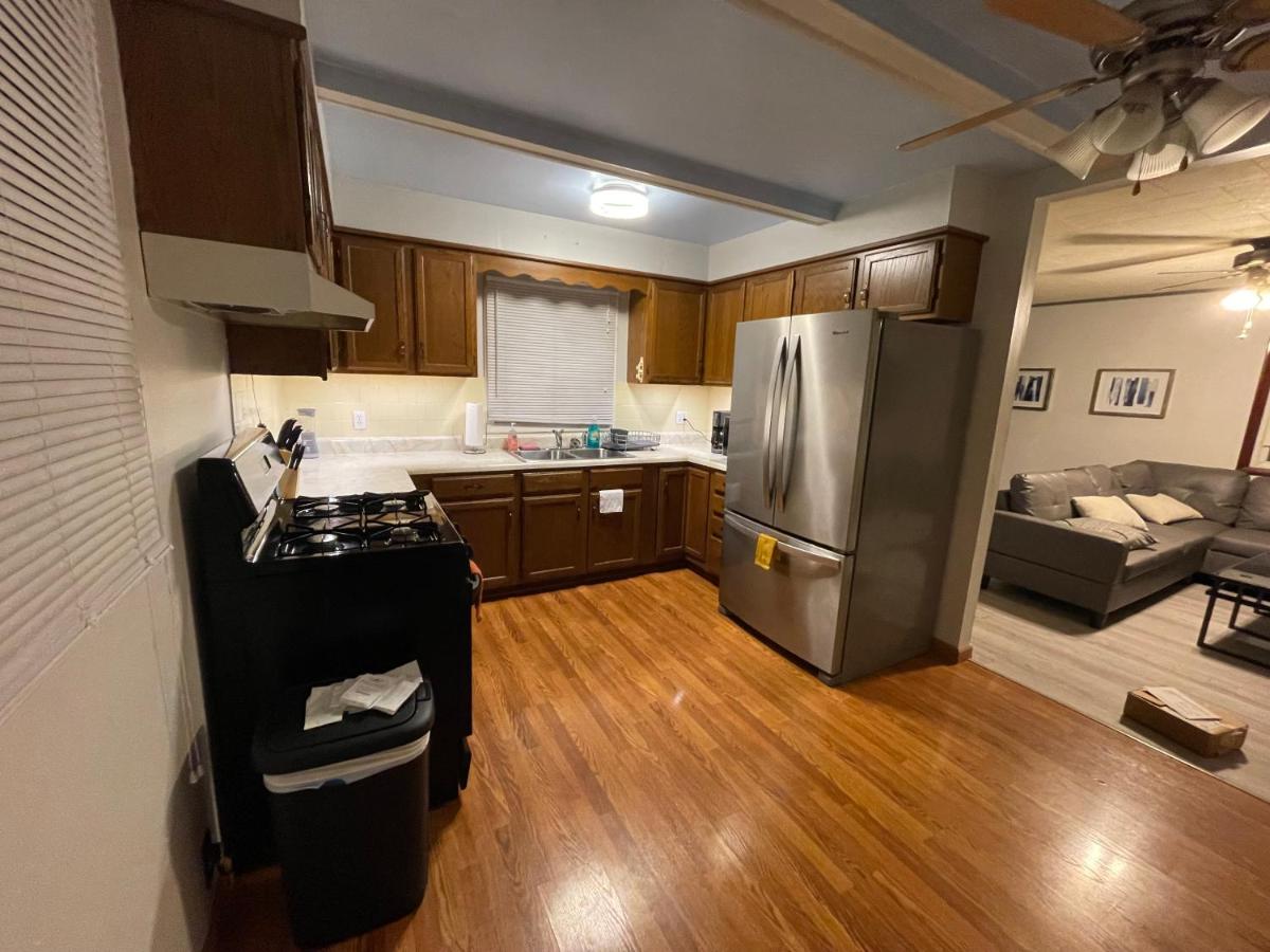 Suitetrails - Luxury 2 Bedroom Spacious House with Huge Backyard