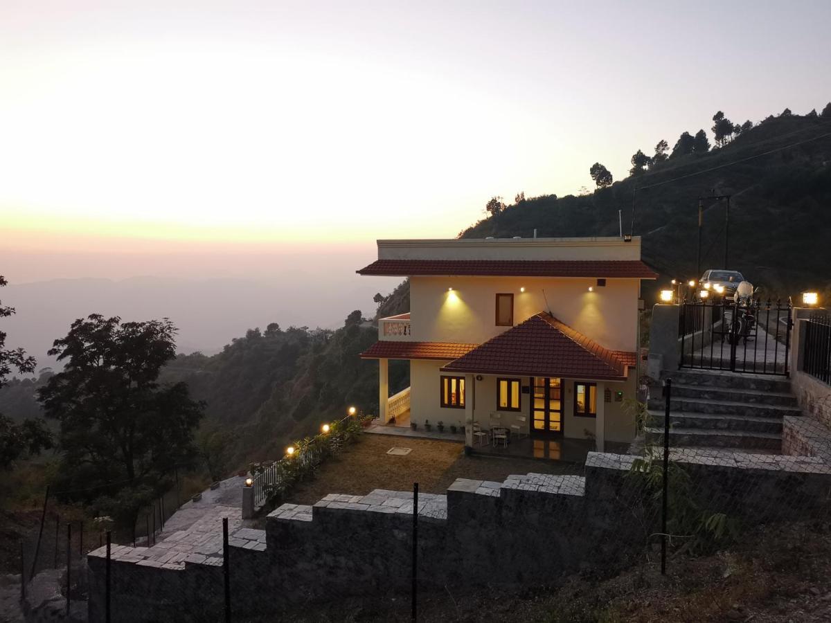 Villa by Mountain Homes- Lansdowne - Housity