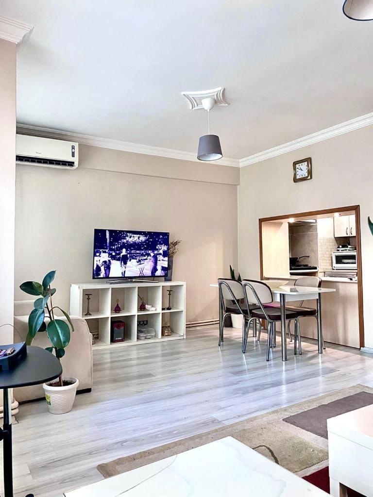 Private Apartment in Cihangir-2+1 - Housity