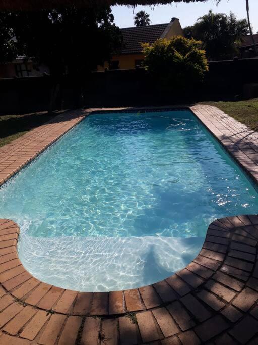 Elegant 1-Bedroom Apartment with pool. - Housity