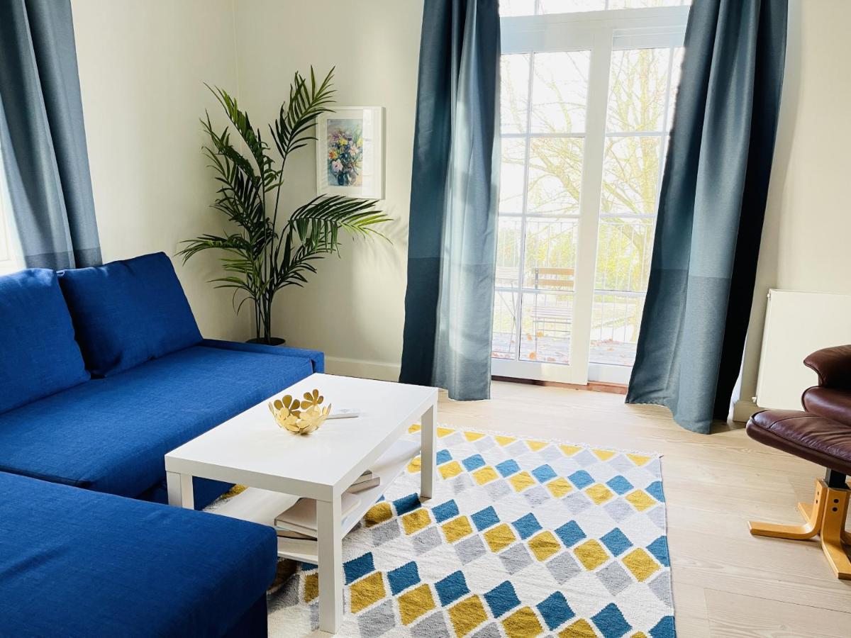 aday - modern living - Ying room - Housity