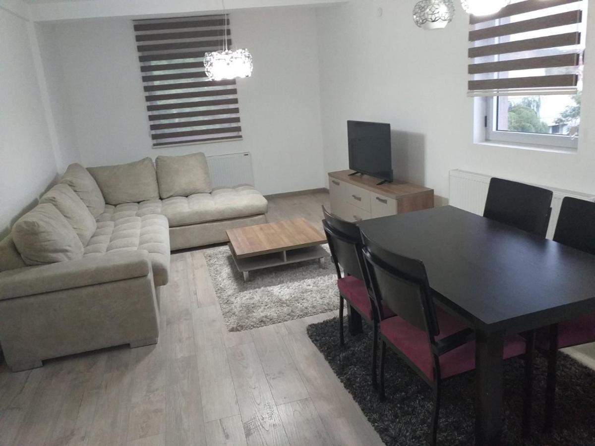 Apartmani Dojčinović - Housity