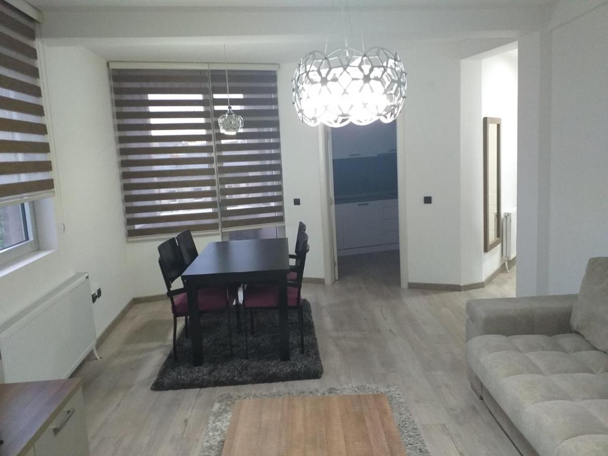 Apartmani Dojčinović - Housity