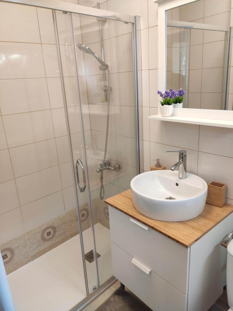 Suitetrails - Apartment Bianco Central