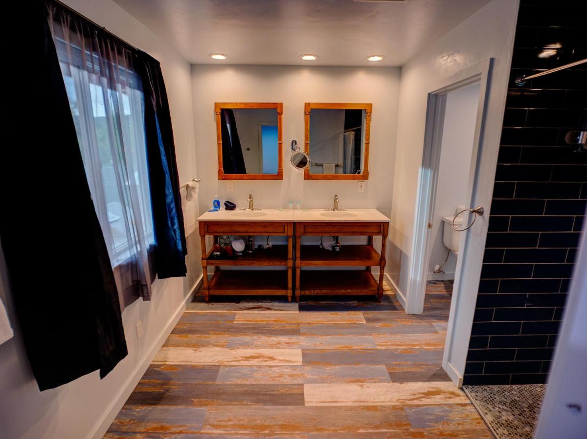 Tao Cabins - Housity