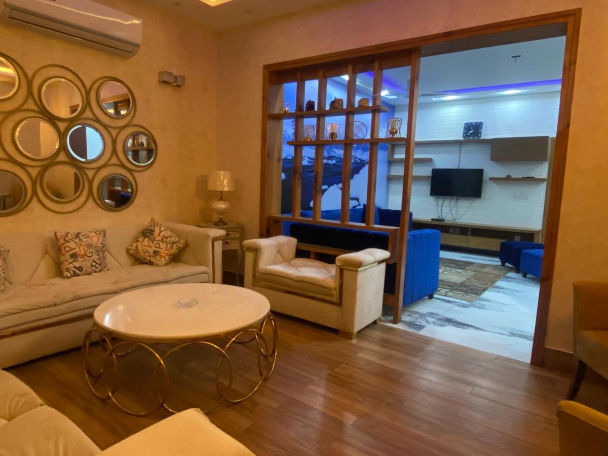 Suitetrails - Burj Al Bahria Town Luxury Suites