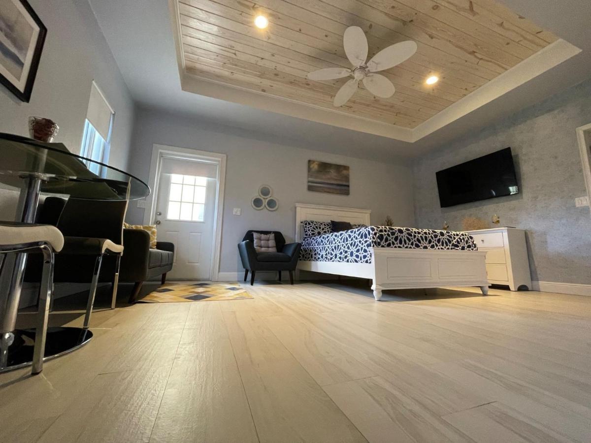 Suitetrails - Nicoles Nest Brand New Exquisite Studio Hideaway