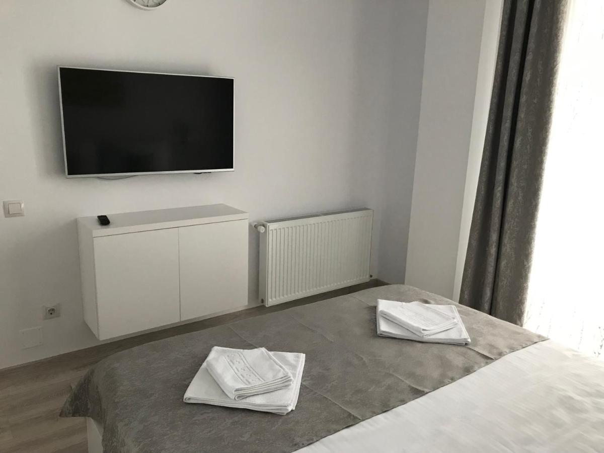 Suitetrails - NEW Aparthotel Floresti