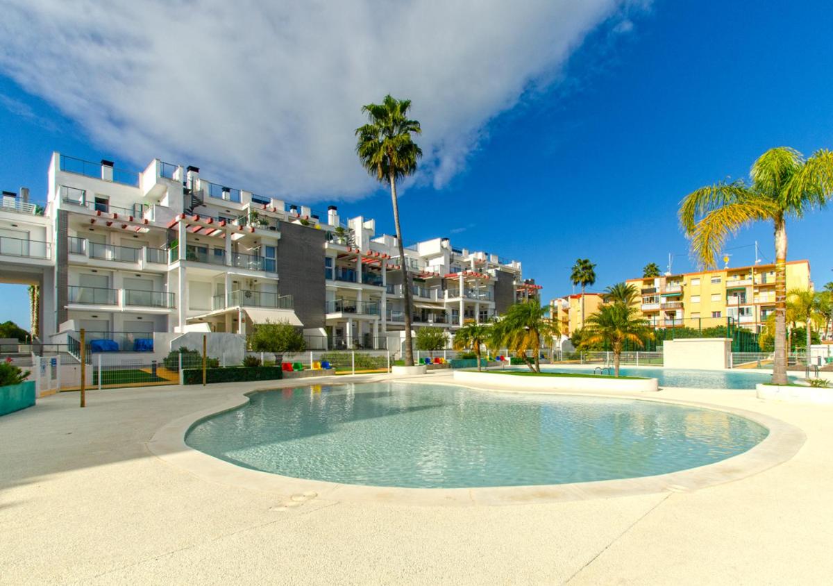 Apartamento Victoria Playa III con una gran terraza - Housity