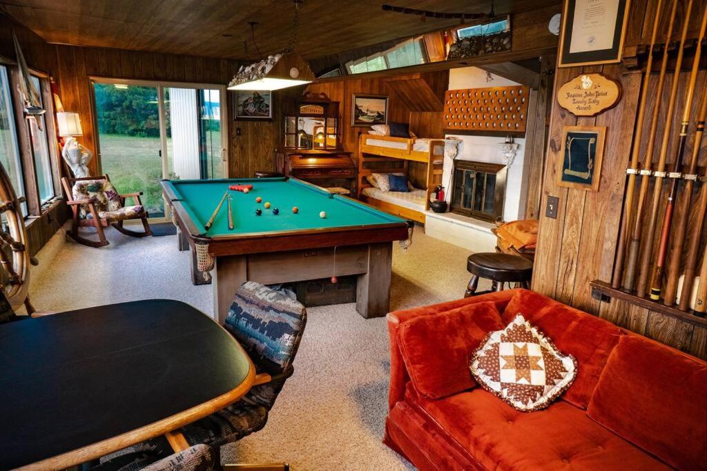 Panoramic Promontory: Bay View Beach House - Housity