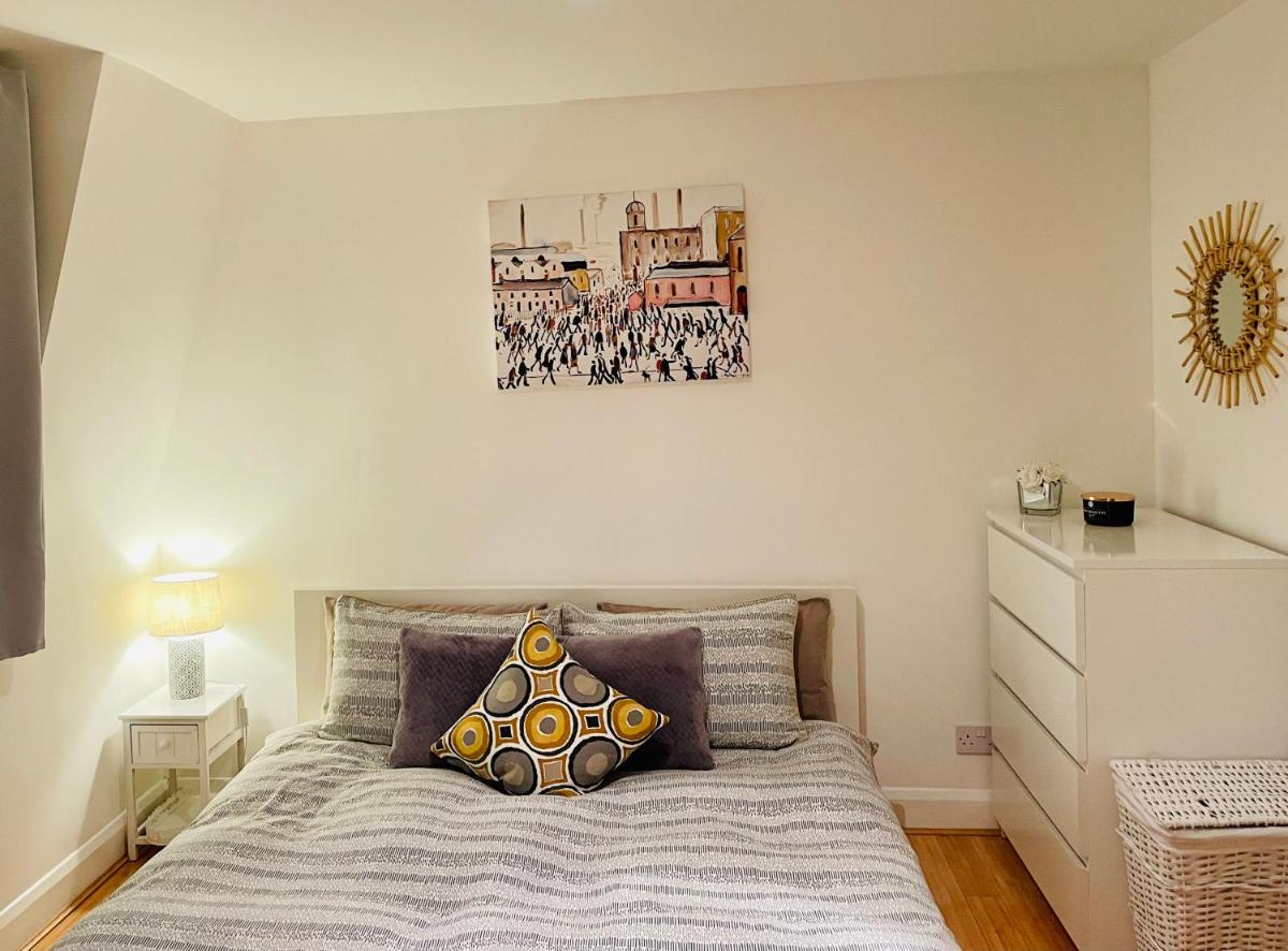 Bright 1 Bedroom Central London - Housity