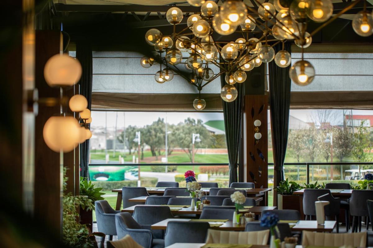 Suitetrails - Dreamland Golf Hotel Baku