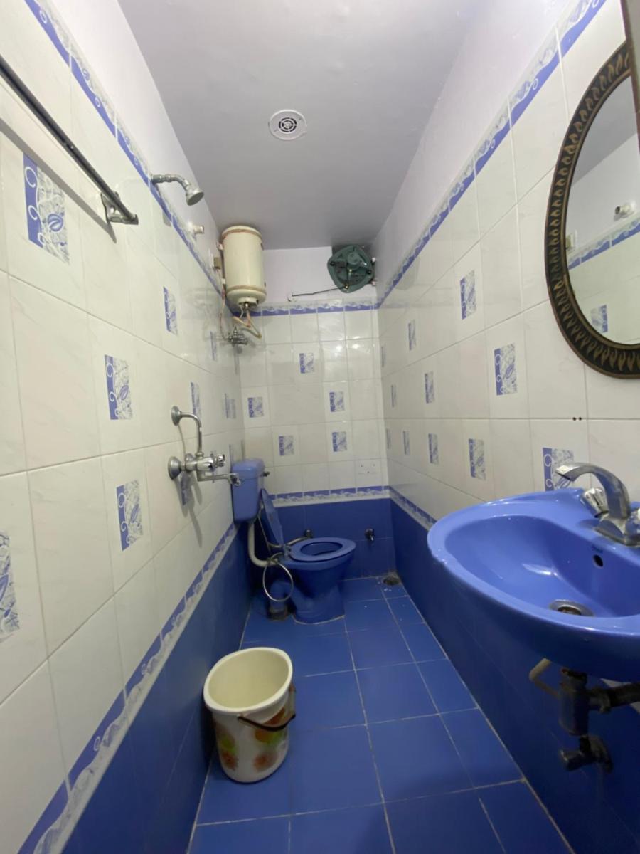 Blue King - Housity