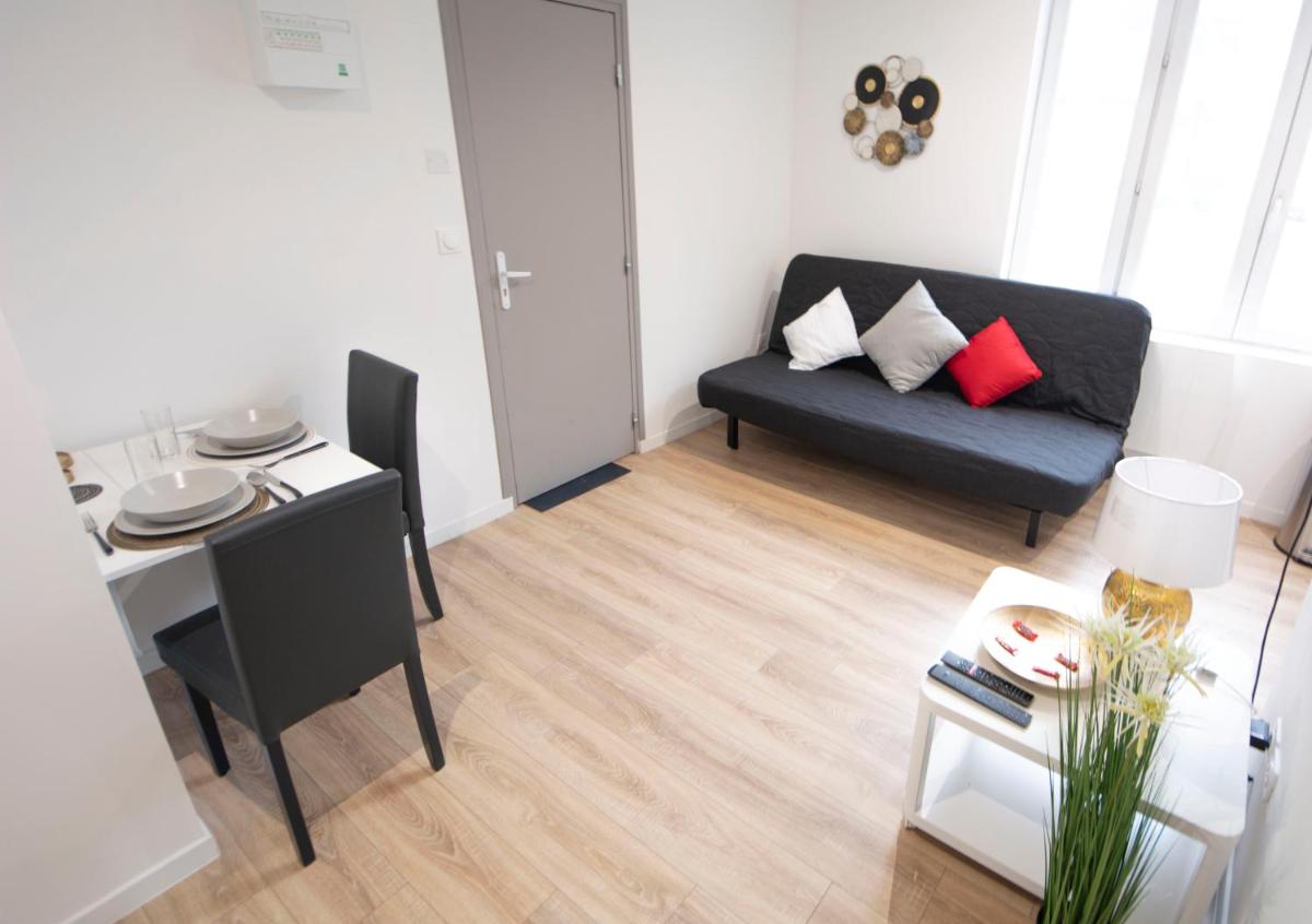 Suitetrails - EMYSTA - CHARMANT Studio HOME STAGING en plein centre