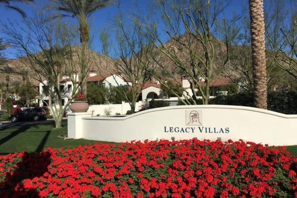 Legacy Villas Deluxe King Casita-Studio,Mountain Views,Pools, Spas, Fountains - Housity