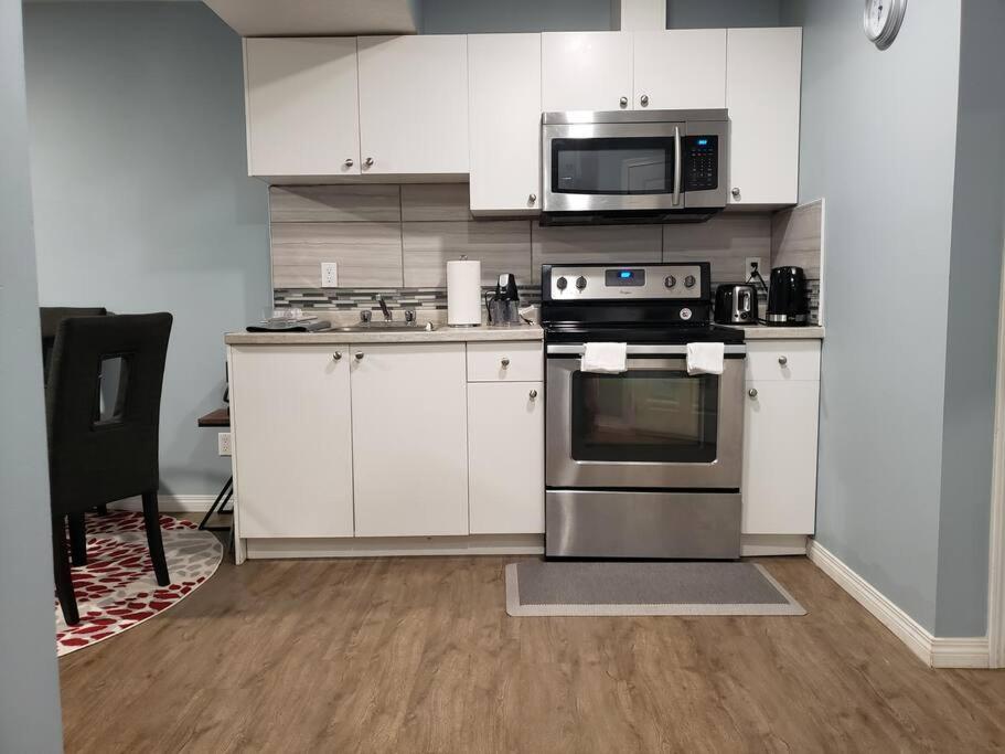 Cozy Two Bedroom Guest Suite in NW - Hizvo