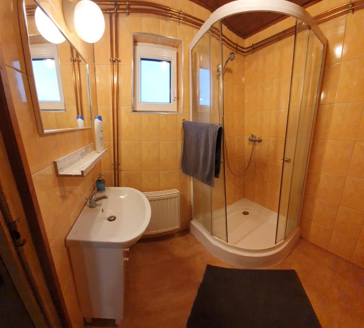 Suitetrails - Gesztenyés Apartmanház Tiszaalpár