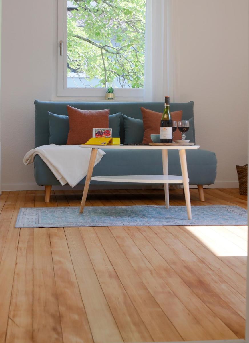 Suitetrails - Stilvolle FeWo *Rebland* Balkon-Netflix-Parking