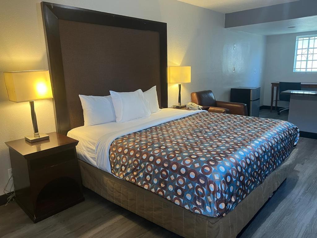 Suitetrails - GOLDSTAR INN MOTEL