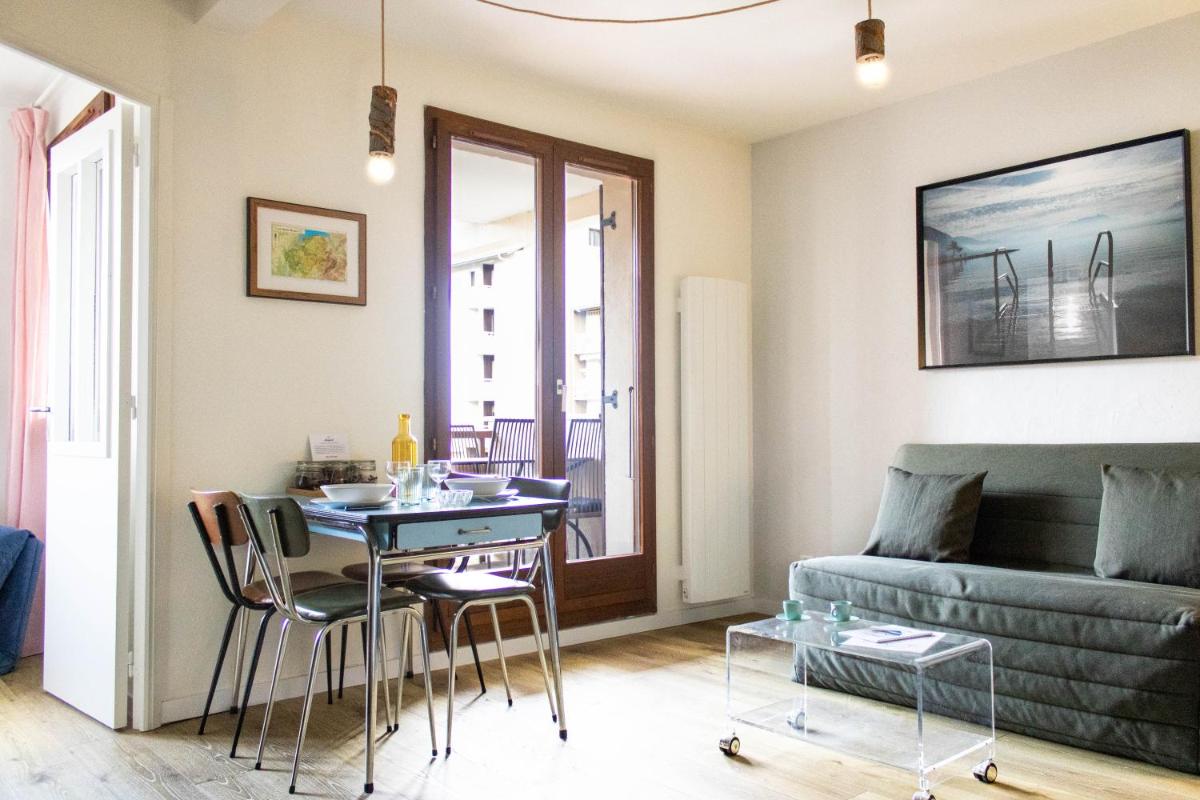 Les Écureuils - calme, parking & balcon - Housity
