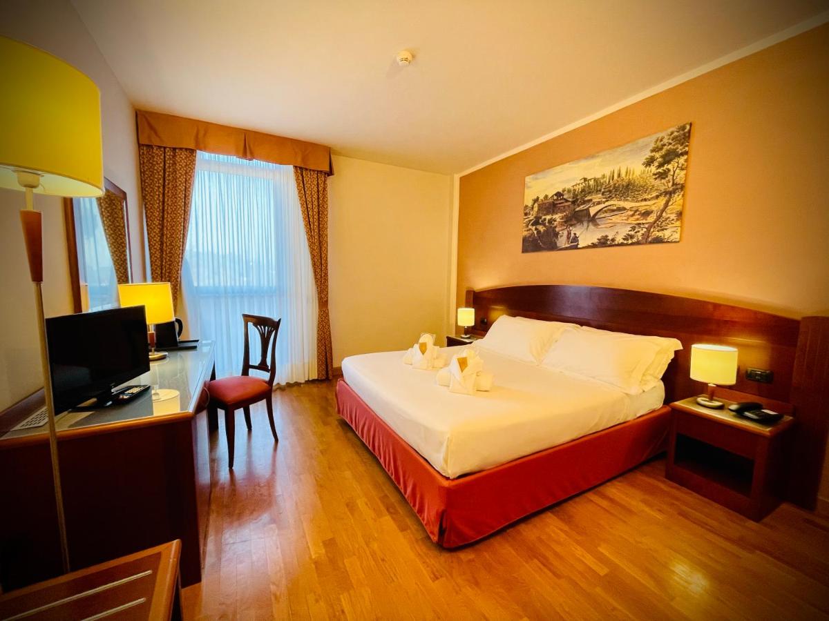 Hotel Hermitage - Housity