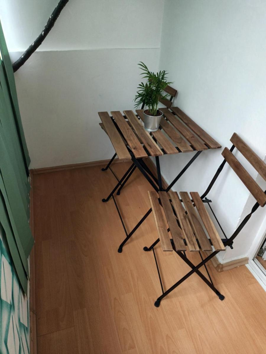Relax Studio Titan - Housity