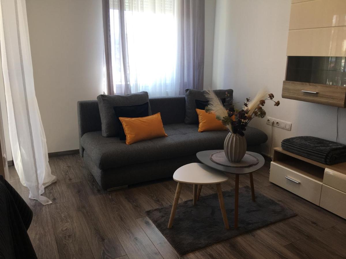 HOME Apartment - Housity