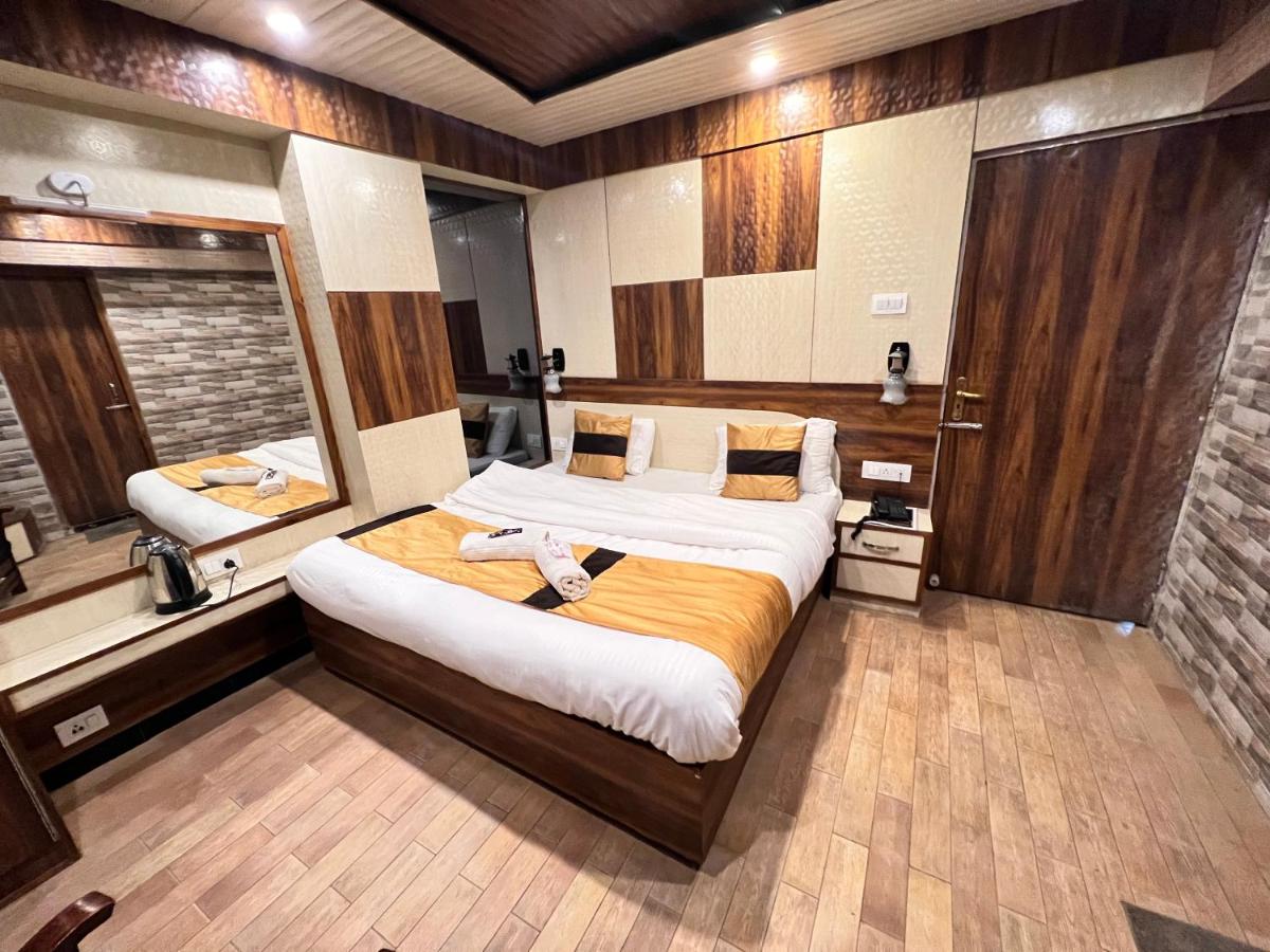 Hotel Victory - Housity