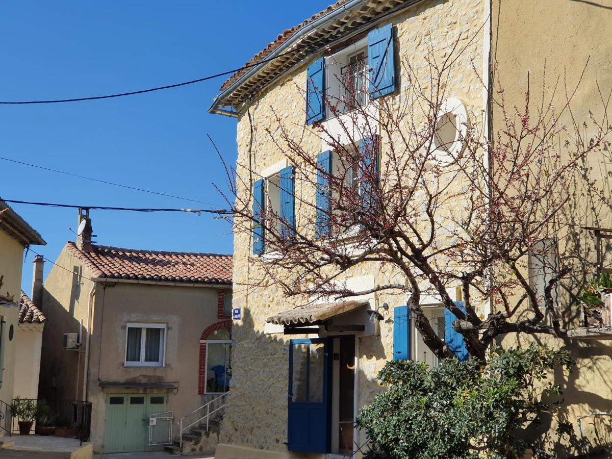 Suitetrails - L'angélus, gîte de charme au coeur du vieux village de Sablet