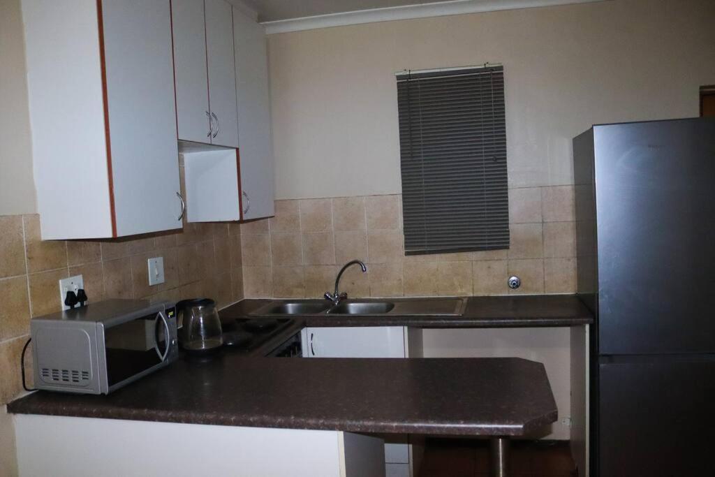 Suitetrails - Cosy ,Cost effective One Bedroom Apartment
