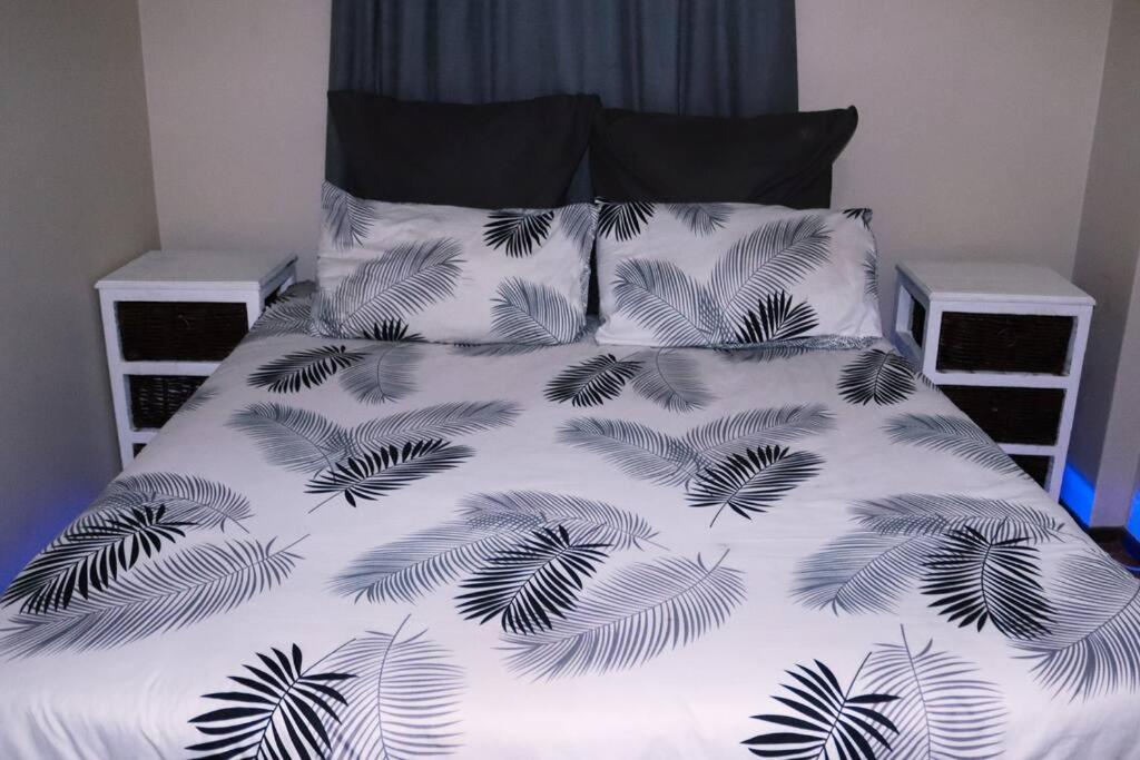 Suitetrails - Cosy ,Cost effective One Bedroom Apartment
