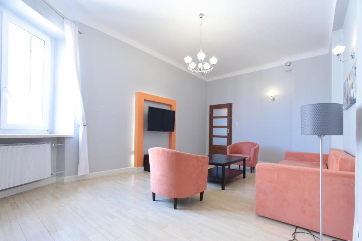 Suitetrails - Warsaw City Apartments