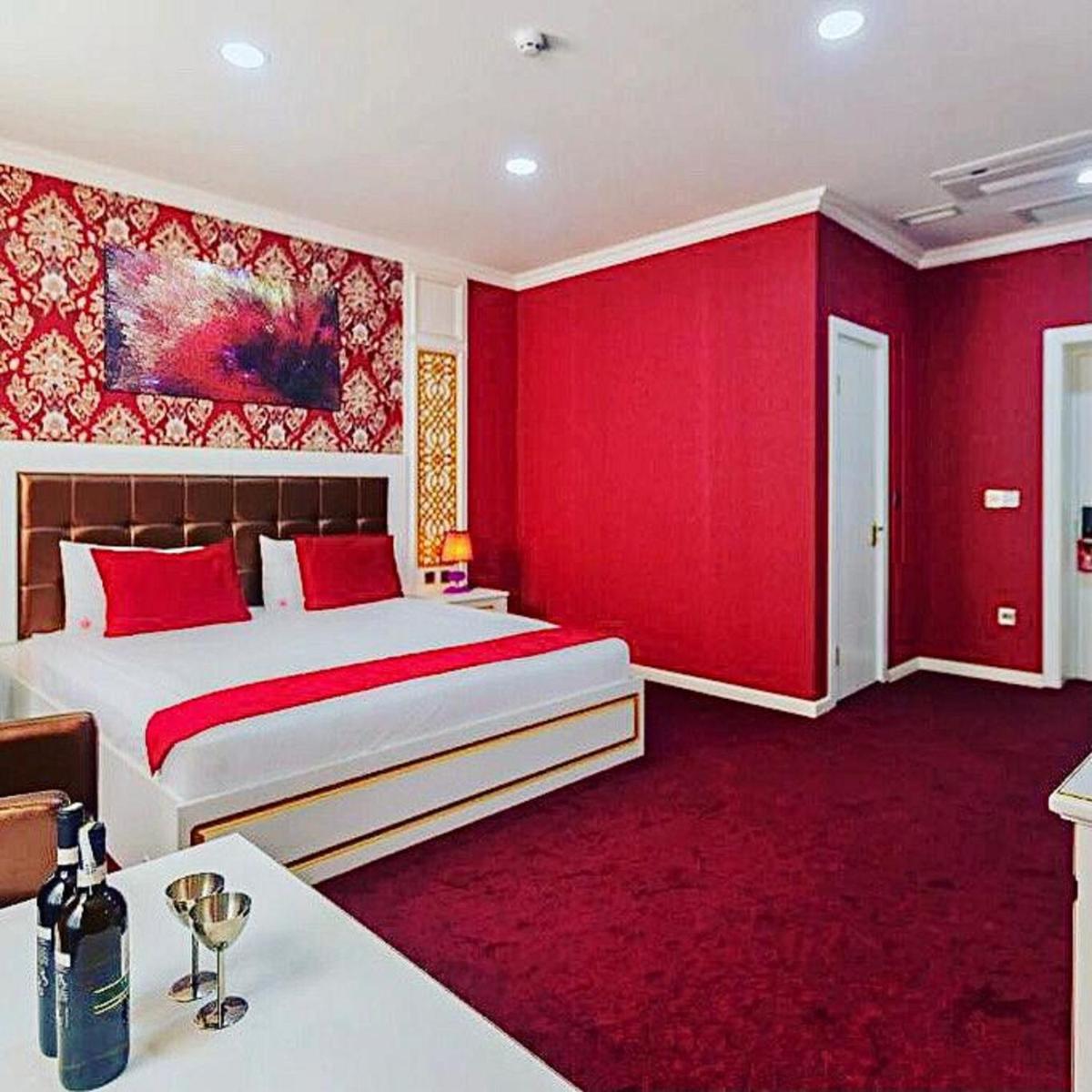 Mensen Deluxe Hotel Baku - Housity