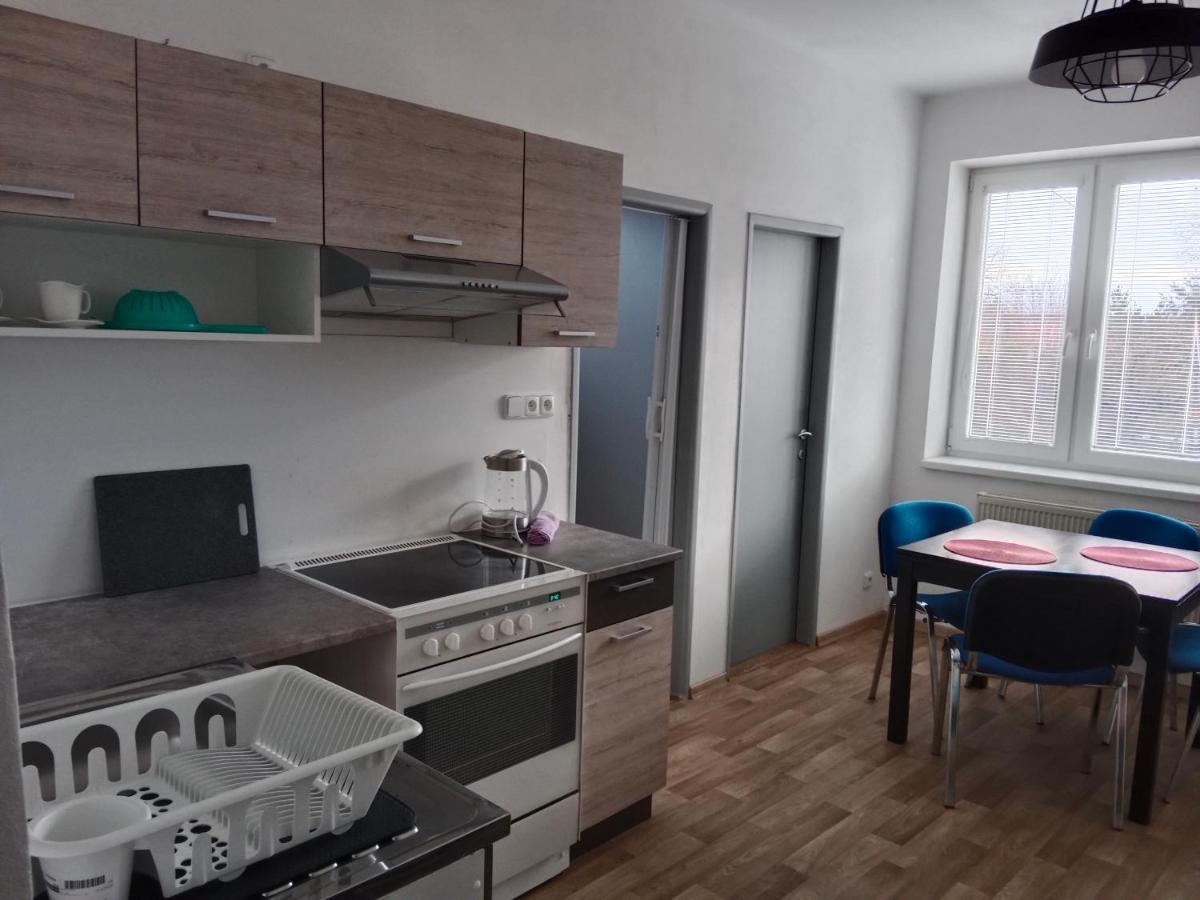 Apartmány v Malých Kyšicích - Housity