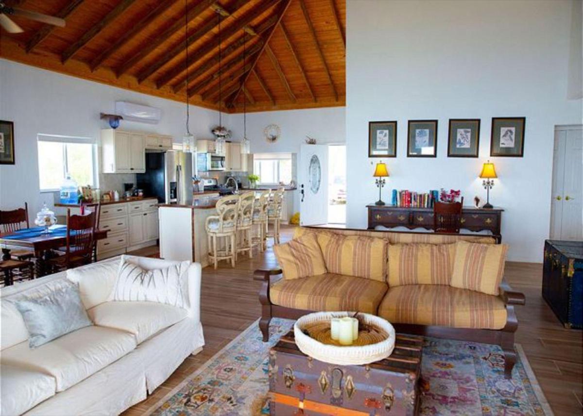 Blue Love Point 3BR by Eleuthera Vacation Rentals - Housity