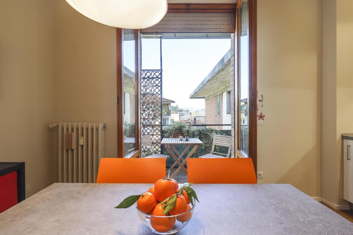 Suitetrails - Dalla Giulia - A/C, Wi-Fi, Private Parking - Sweet Dreams in Florence
